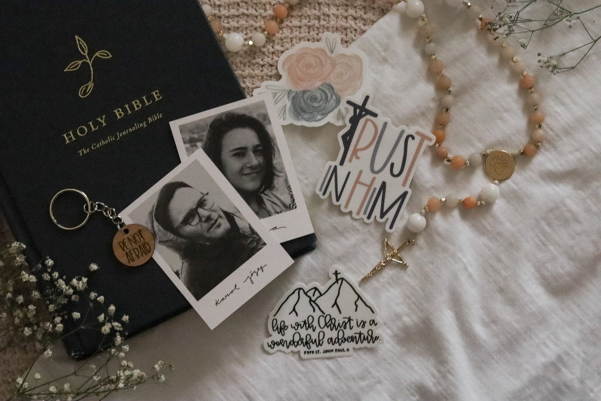 8 MUST HAVES for any Catholic College student