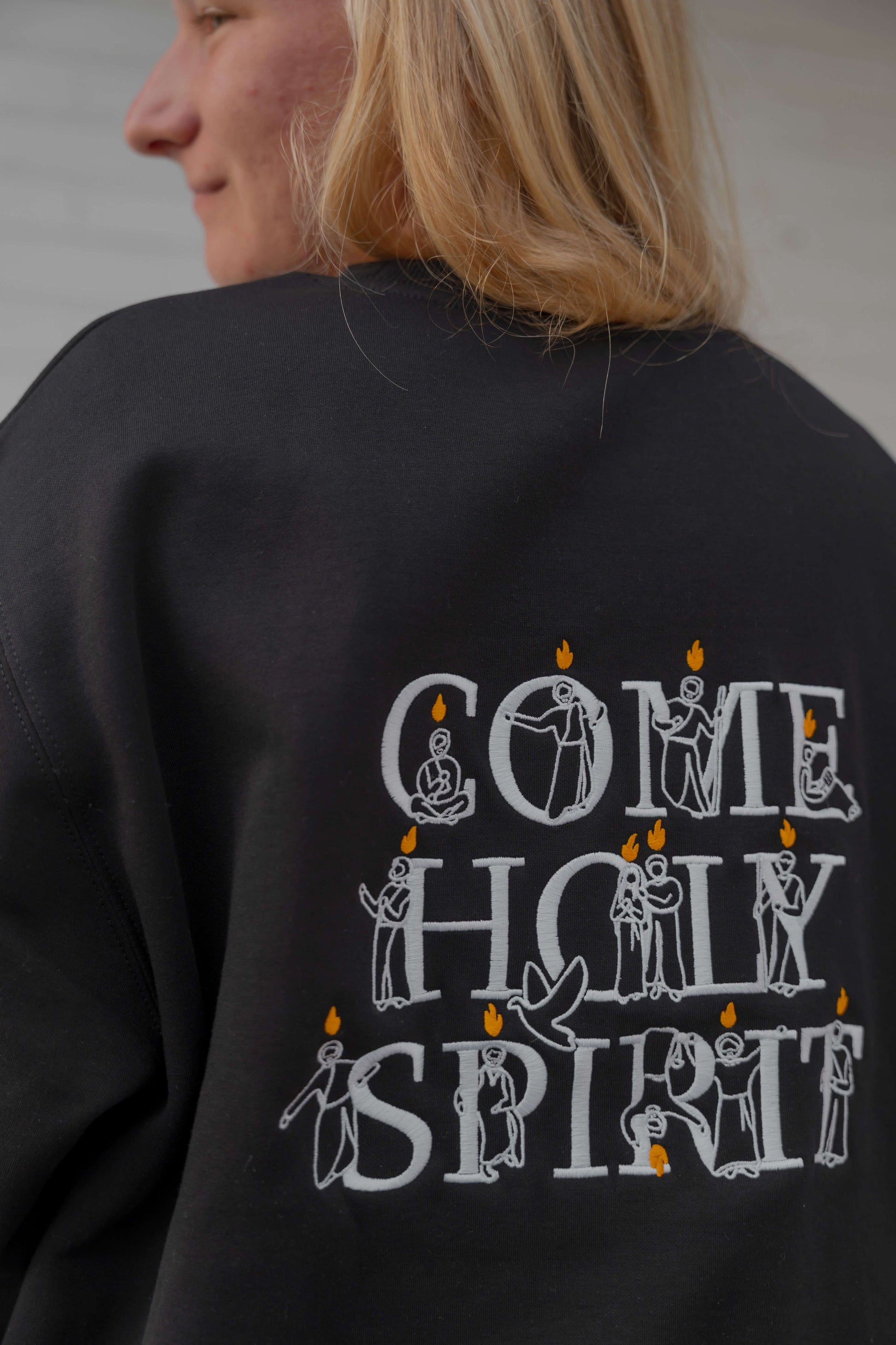 Come Holy Spirit Catholic crewneck - BLACK