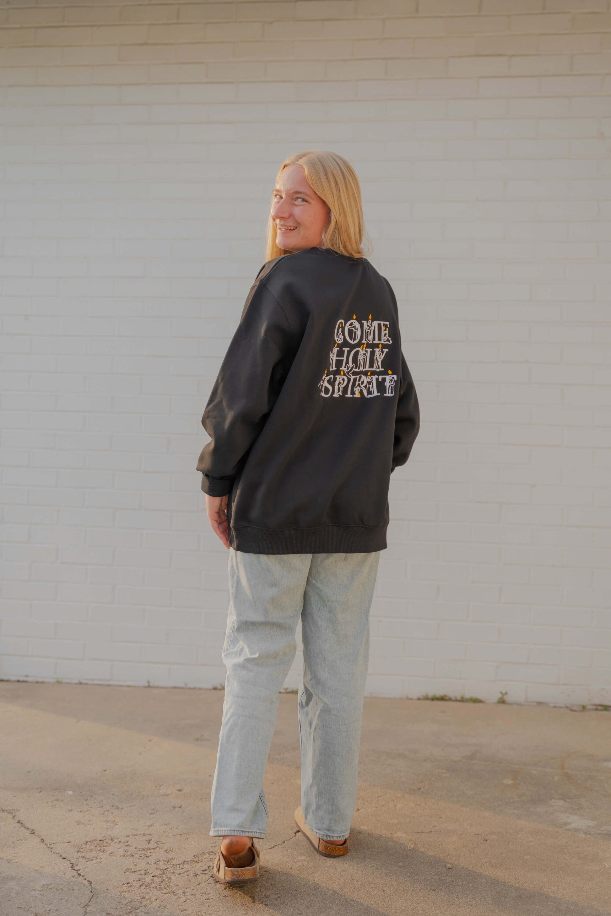 Come Holy Spirit Catholic crewneck - BLACK