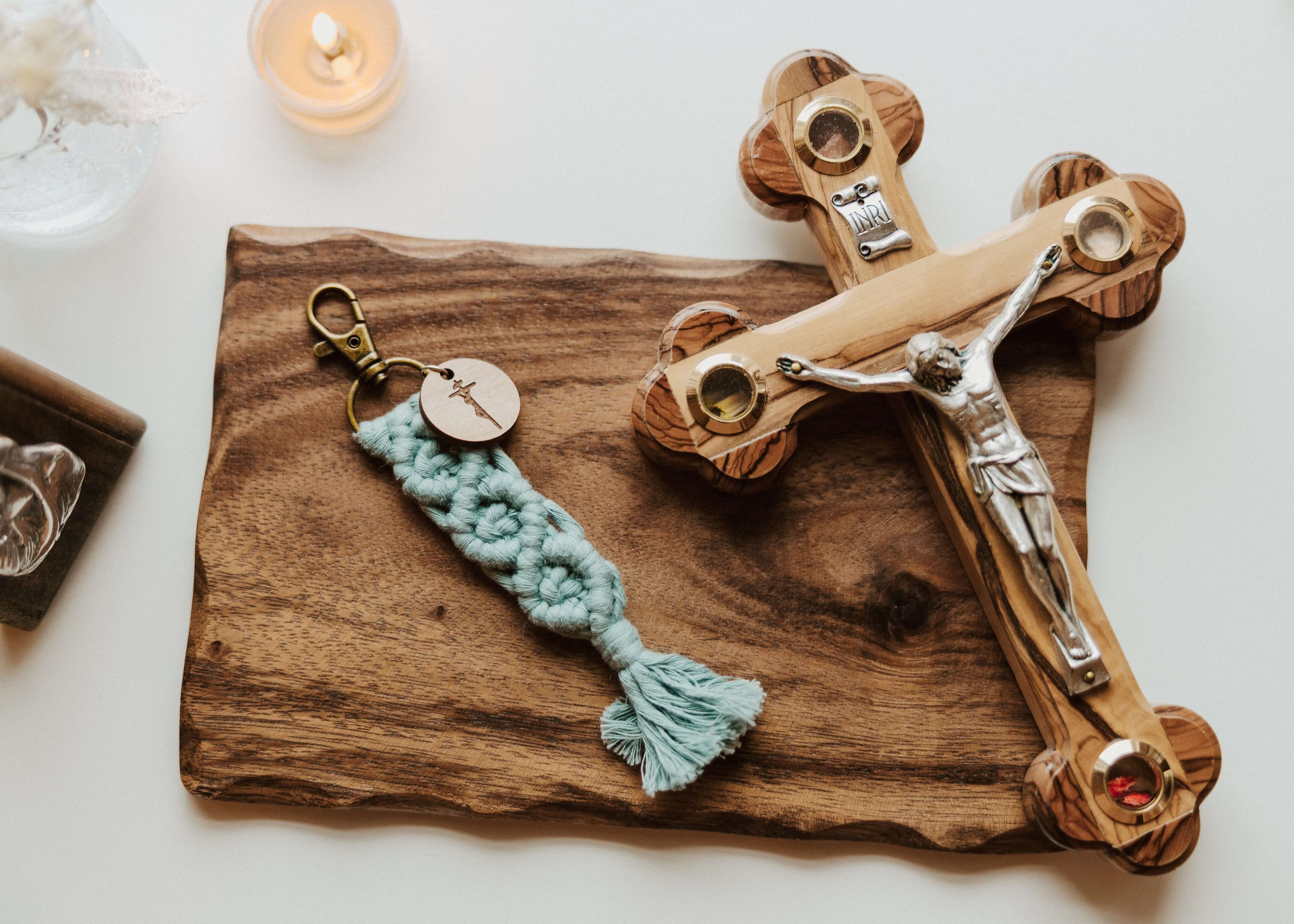Crucifixion - Catholic Macrame Keychain