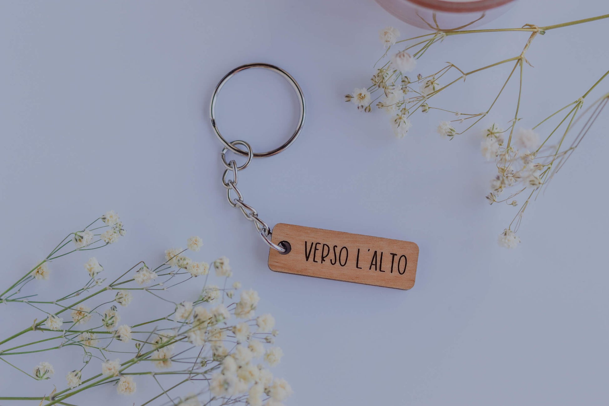 Verso L'Alto - Catholic Wood Keychain