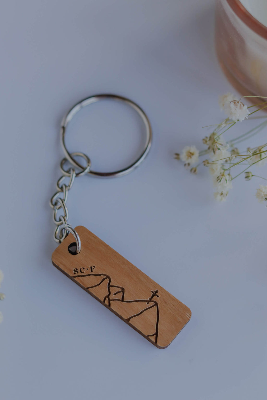 Verso L'Alto - Catholic Wood Keychain